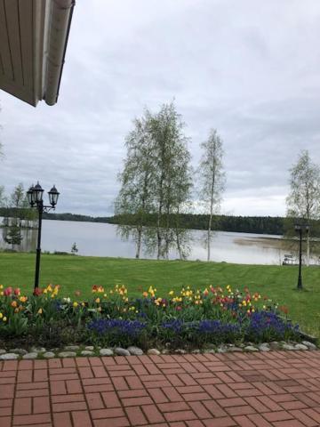 Wonderful Cottage By The Lake Hautjarvi Exterior foto